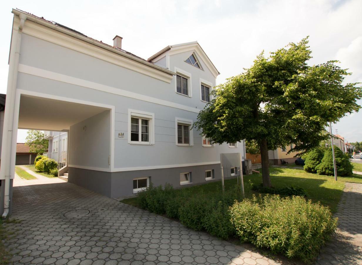 Appartement Berni Strebersdorf エクステリア 写真